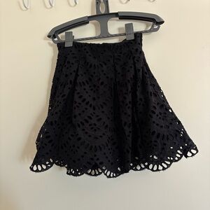 Alice + Olivia Conner 100% Cotton Eyelet Skirt Size 4 Lace Navy Blue High Waist